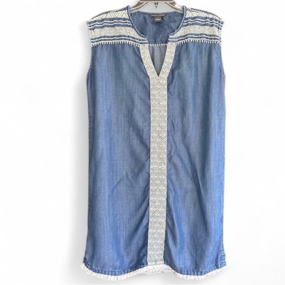 Chelsea & Theodore Dresses & Skirts - CHELSEA & THEODORE Embroidered Fringe Chambray Boho Tunic Dress Coverup | Sz M